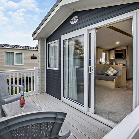Sea La Vie Lodge, Rockley Park Holiday Park, Poole, Dorset 外观 照片