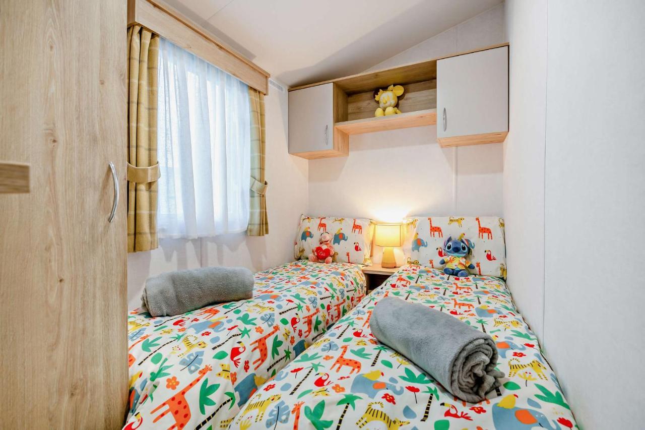 Sea La Vie Lodge, Rockley Park Holiday Park, Poole, Dorset 外观 照片
