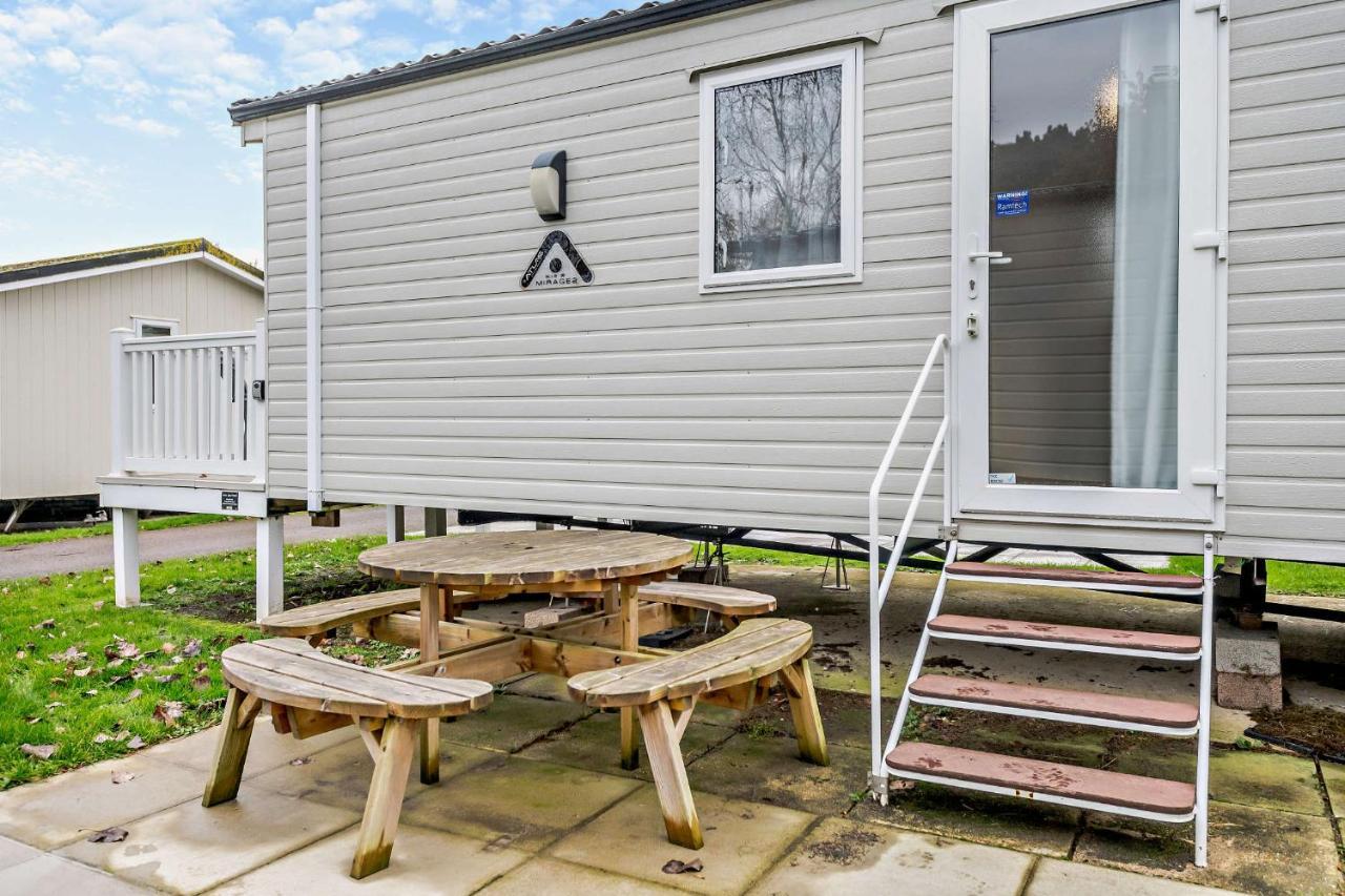Sea La Vie Lodge, Rockley Park Holiday Park, Poole, Dorset 外观 照片