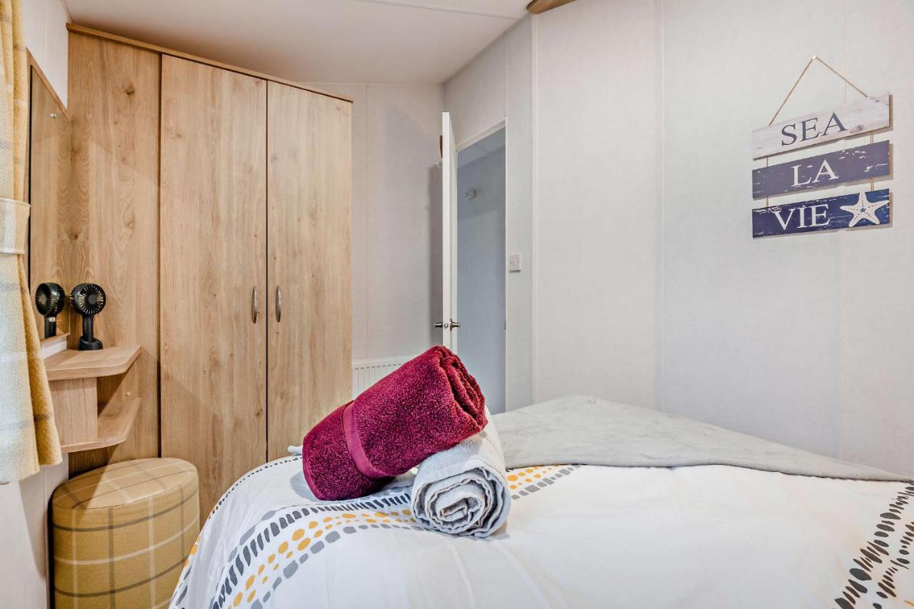 Sea La Vie Lodge, Rockley Park Holiday Park, Poole, Dorset 外观 照片