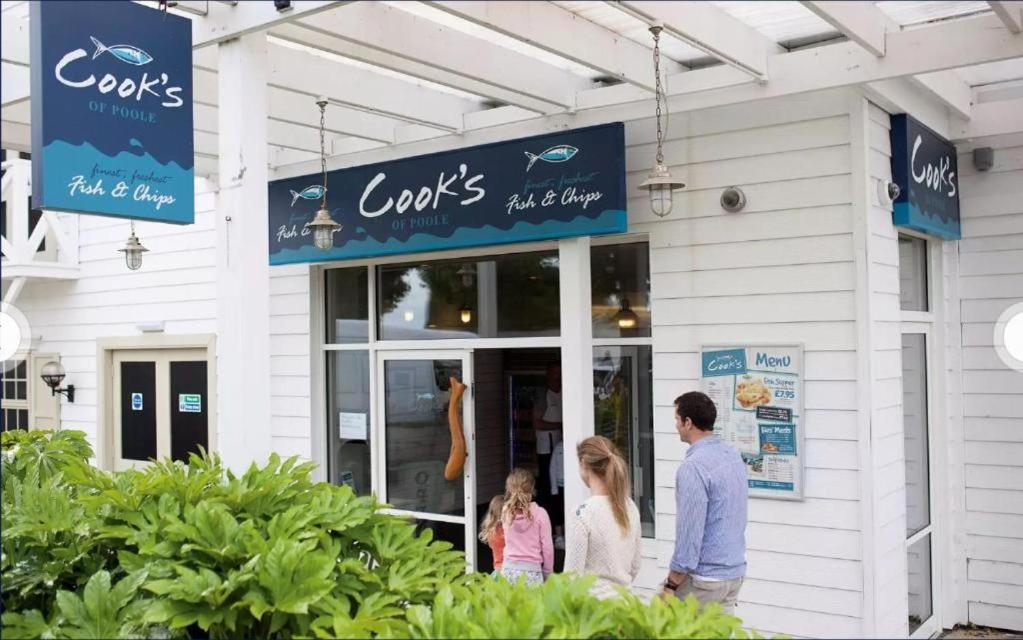 Sea La Vie Lodge, Rockley Park Holiday Park, Poole, Dorset 外观 照片