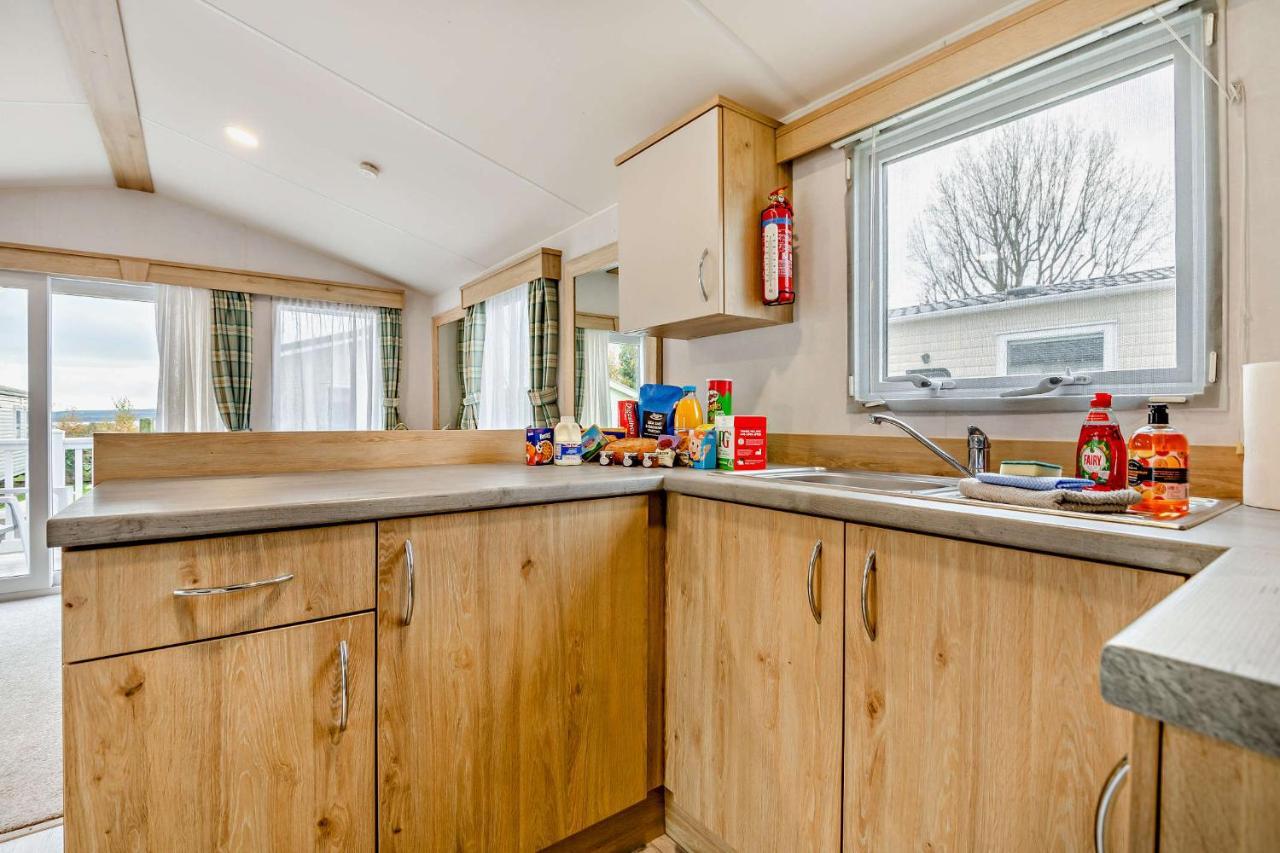 Sea La Vie Lodge, Rockley Park Holiday Park, Poole, Dorset 外观 照片