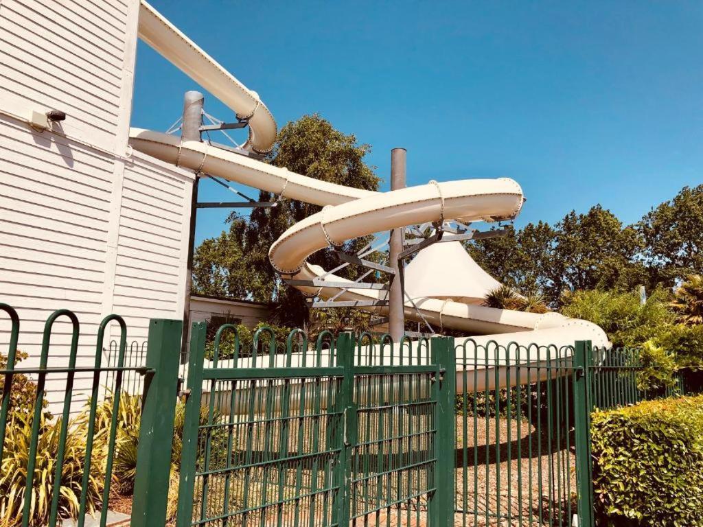 Sea La Vie Lodge, Rockley Park Holiday Park, Poole, Dorset 外观 照片